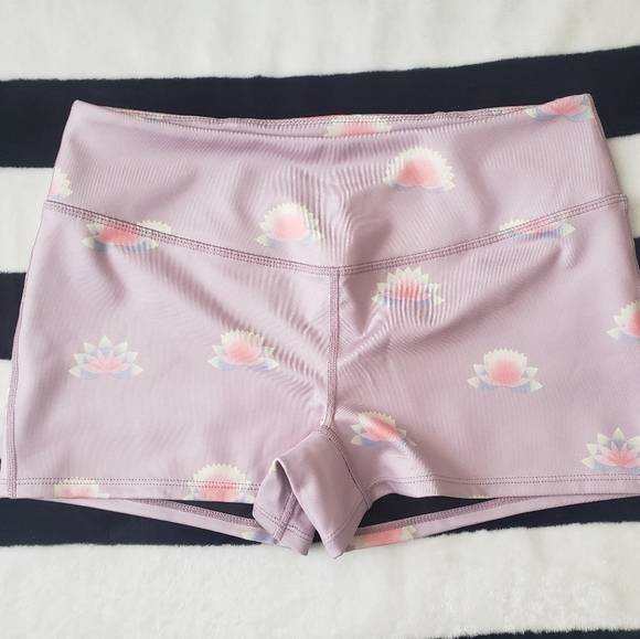 🌺⭐FREE PEOPLE LOTUS SHORTS NEW SIZE XS & S⭐🌺 - Picture 4 of 8